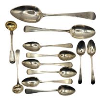 GEORGE GRAY, A GEORGE III SILVER SPOON, HALLMARKED, 1795, TOGETHER WITH A COLLECTION OF GEORGIAN &