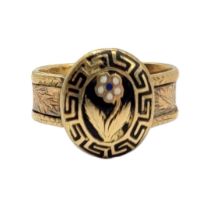 MID 19TH CENTURY VICTORIAN YELLOW METAL AND ENAMEL MEMENTO MORI RING, YELLOW METAL TESTED AS 14CT