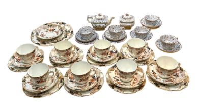 A LATE 19TH CENTURY IMARI PART TEA SERVICE TOGETHER WITH 19TH CENTURY PINK PEARLWARE PART TEA