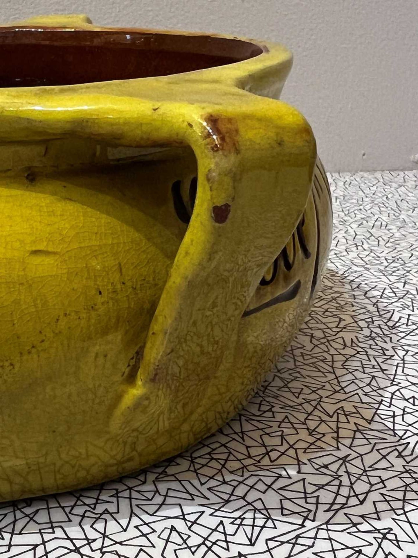 A rare Liberty & Co. yellow pottery dog bowl, - Bild 5 aus 9