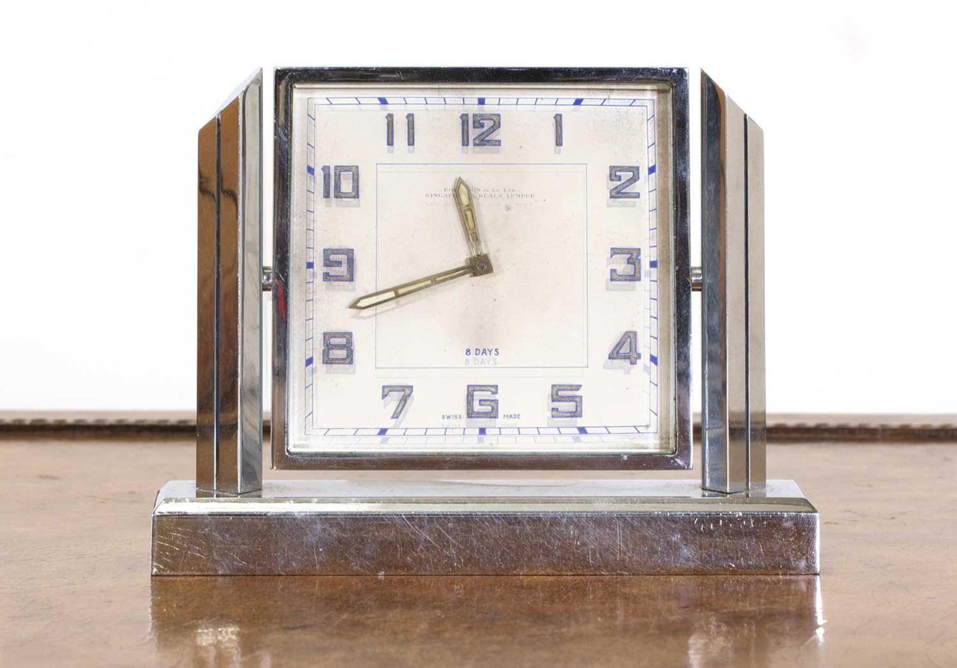 An Art Deco chrome desk clock,