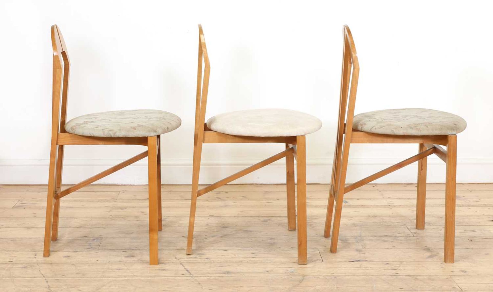 Three cedar and ash chairs, - Bild 4 aus 5