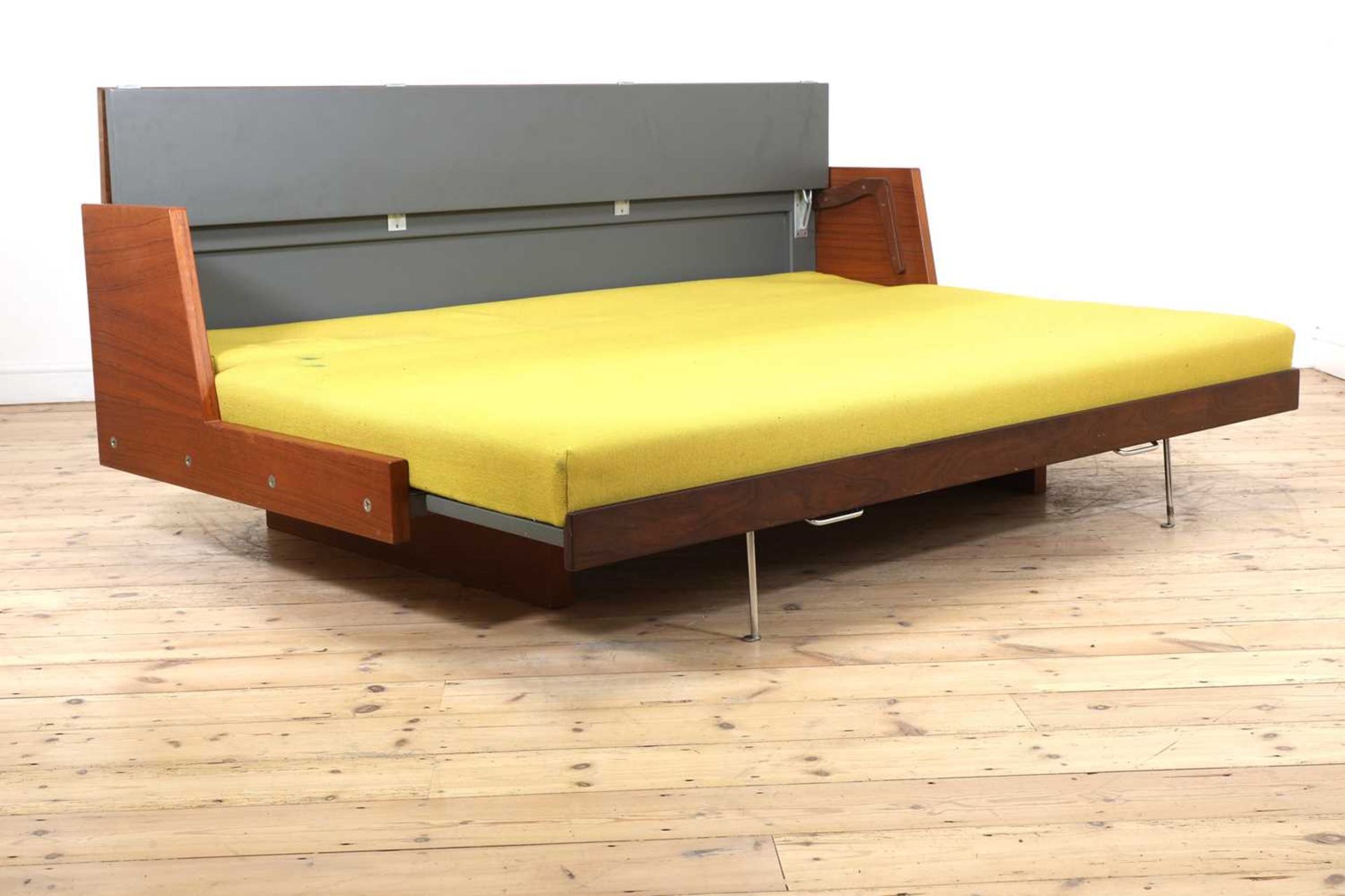 A Danish model ‘GE-258’ teak daybed, - Bild 2 aus 9