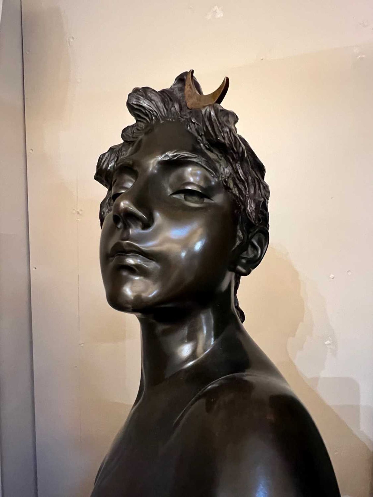 A bronze bust of 'Diane', - Image 11 of 16