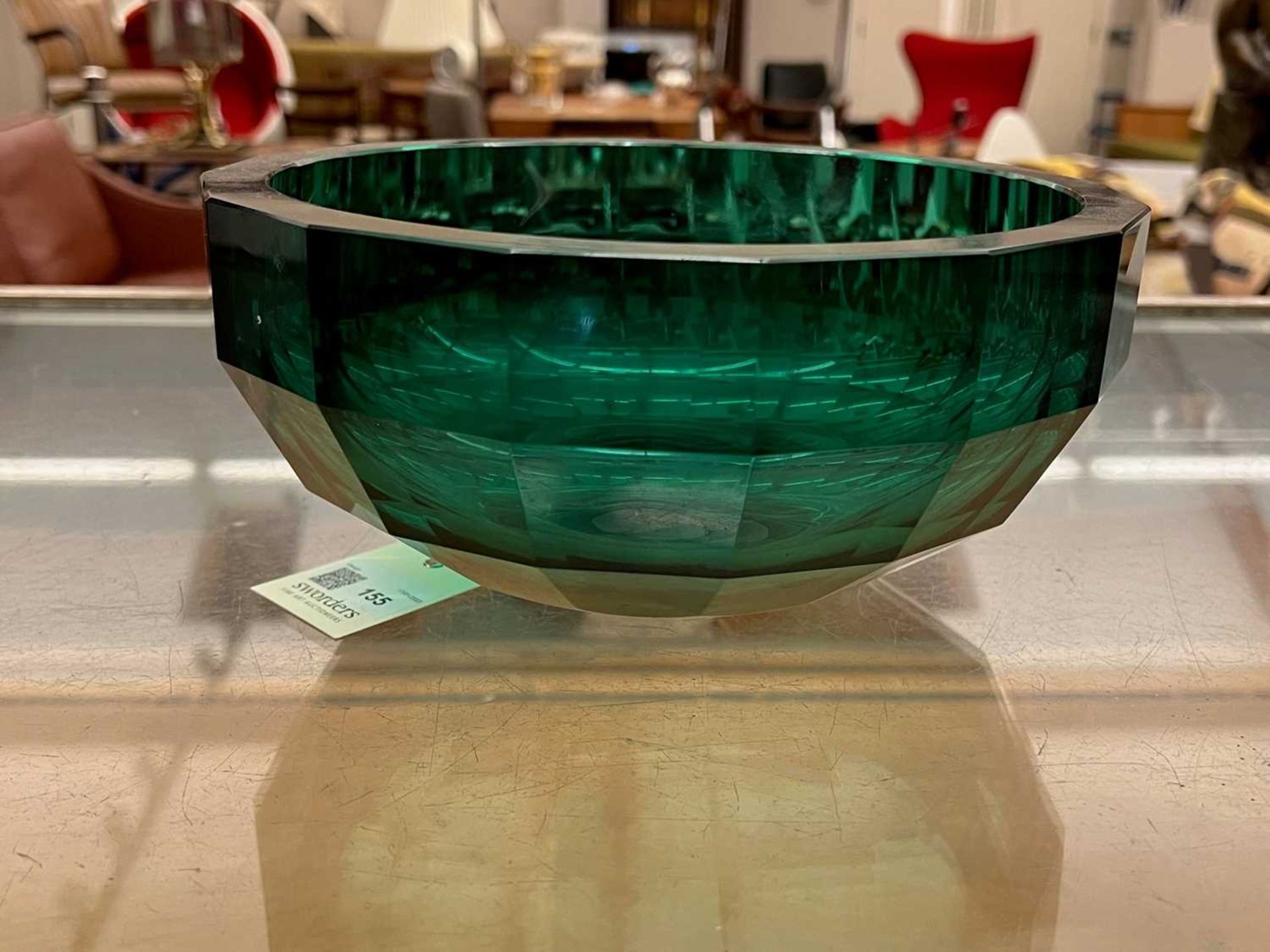 A Moser green glass bowl, - Bild 6 aus 6
