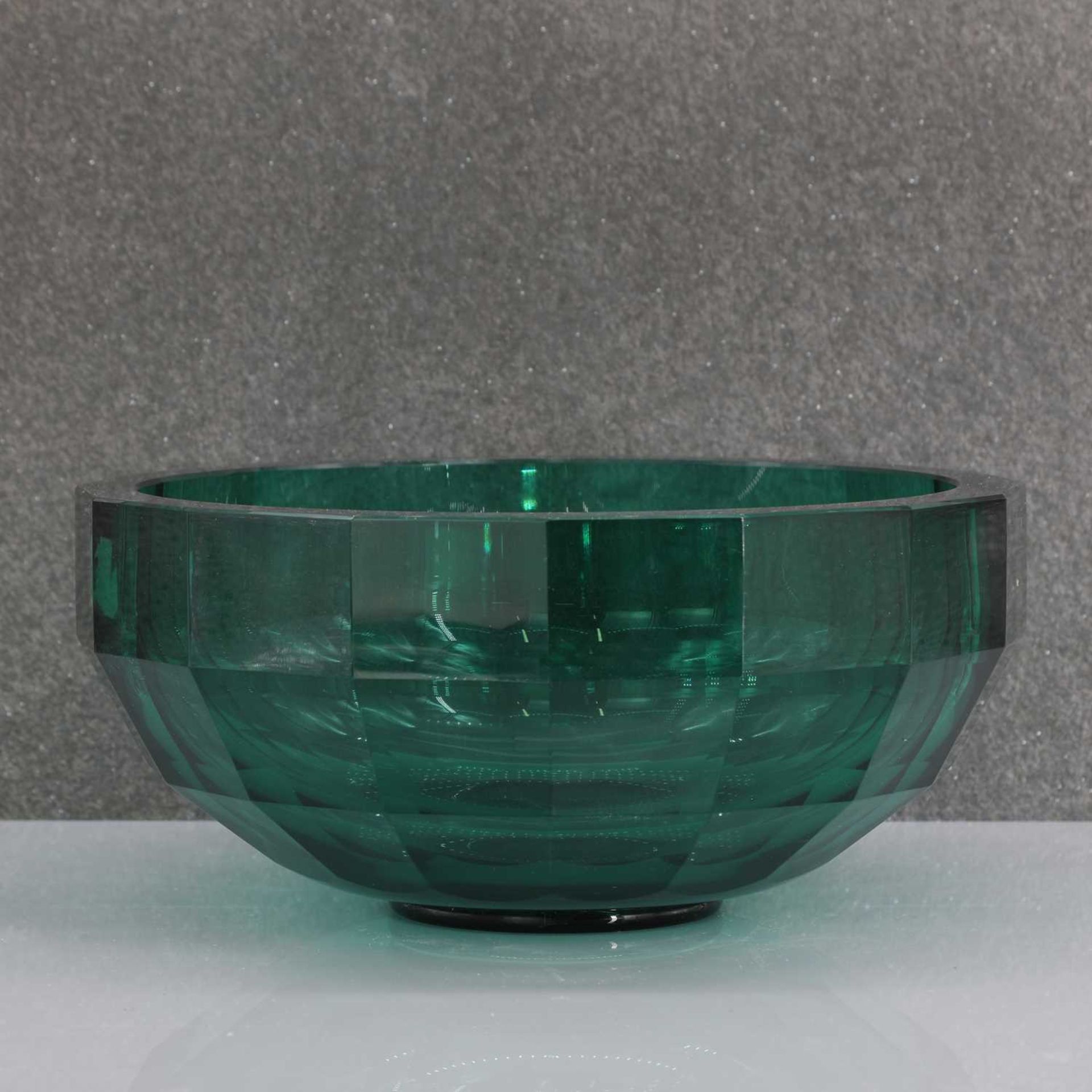 A Moser green glass bowl, - Image 2 of 6