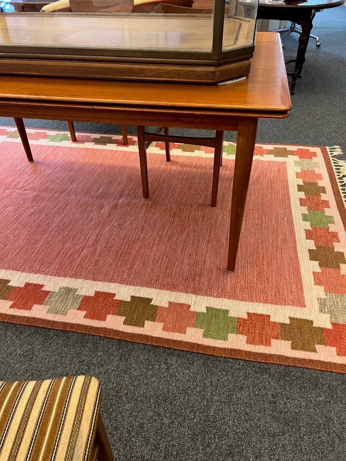 A Swedish röllakan flat-weave kilim rug, - Image 6 of 8