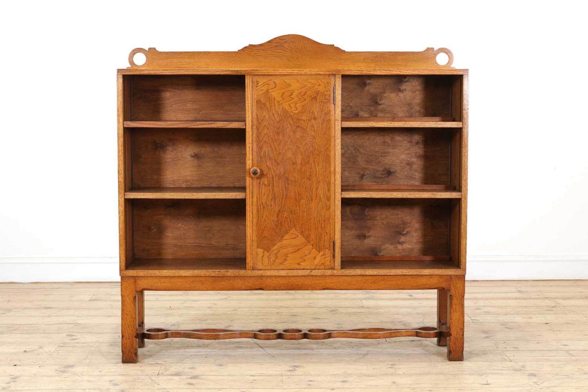 An oak bookcase, - Bild 4 aus 4