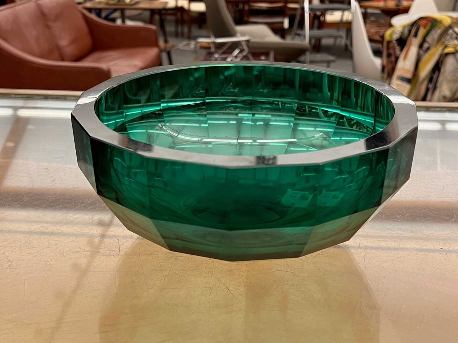 A Moser green glass bowl, - Bild 4 aus 6