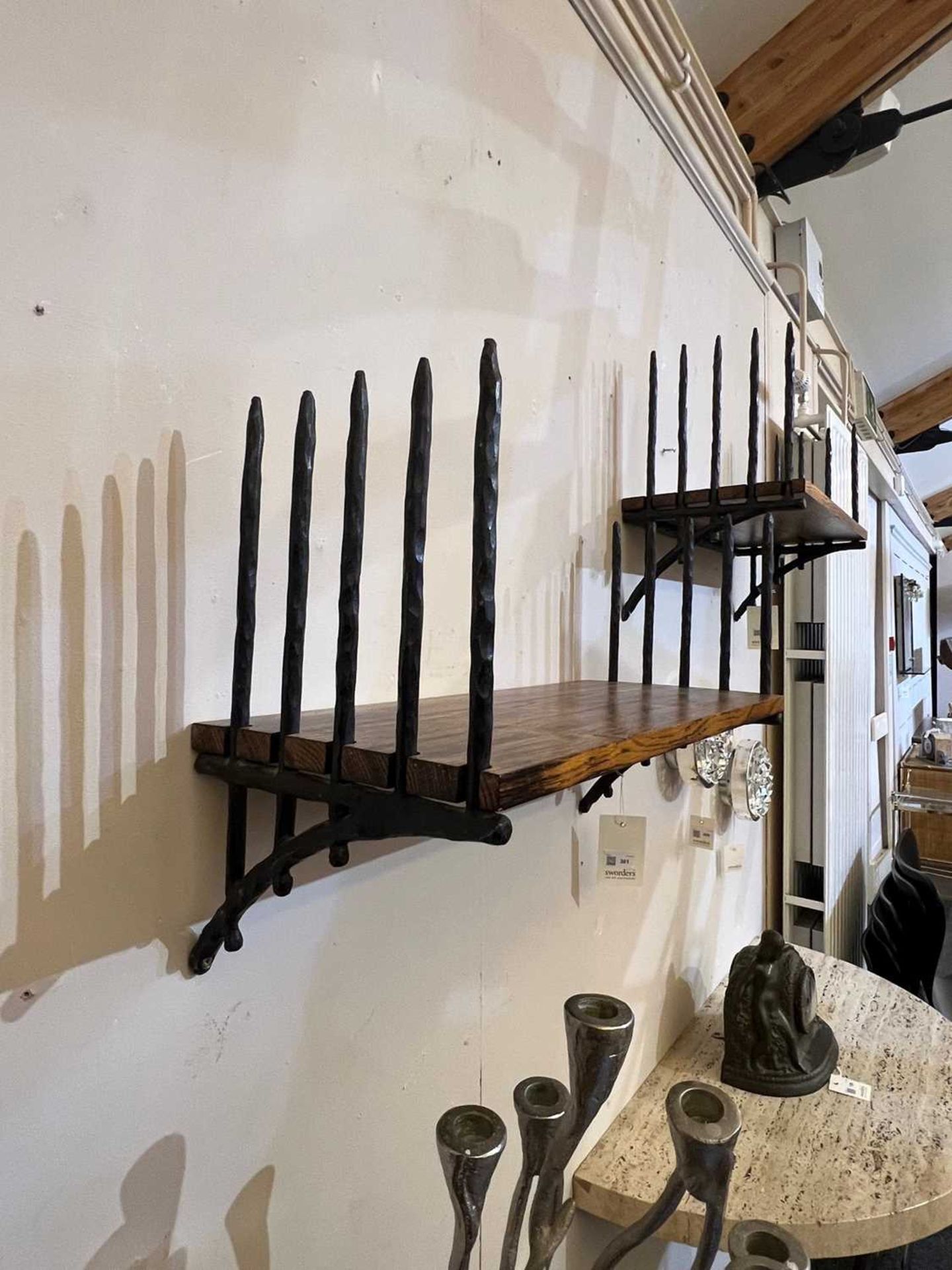 A pair of modernist wrought iron étagères, - Bild 5 aus 5