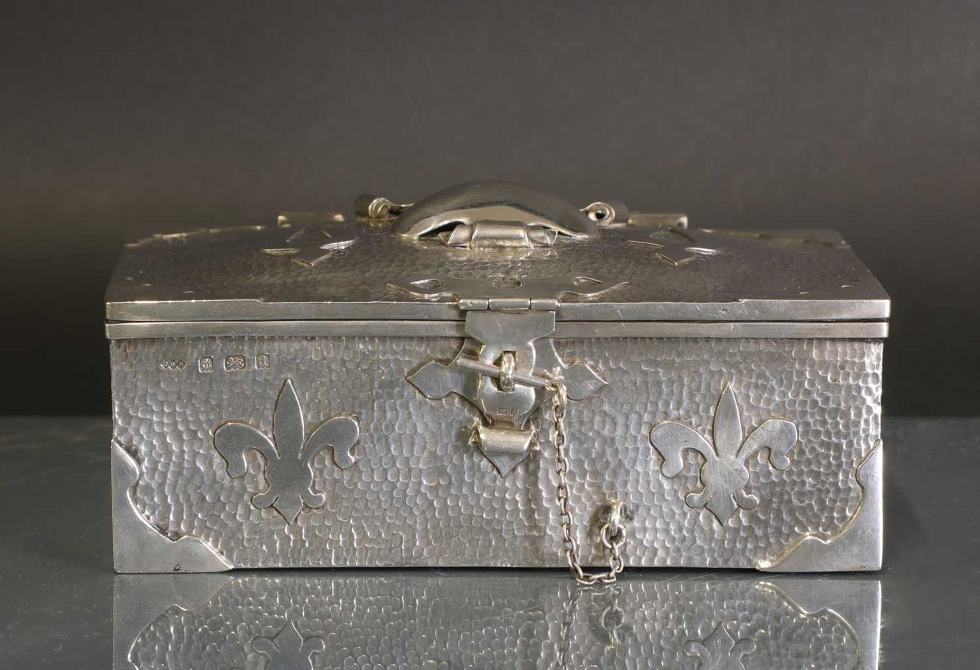 An Arts and Crafts silver casket, - Image 2 of 5