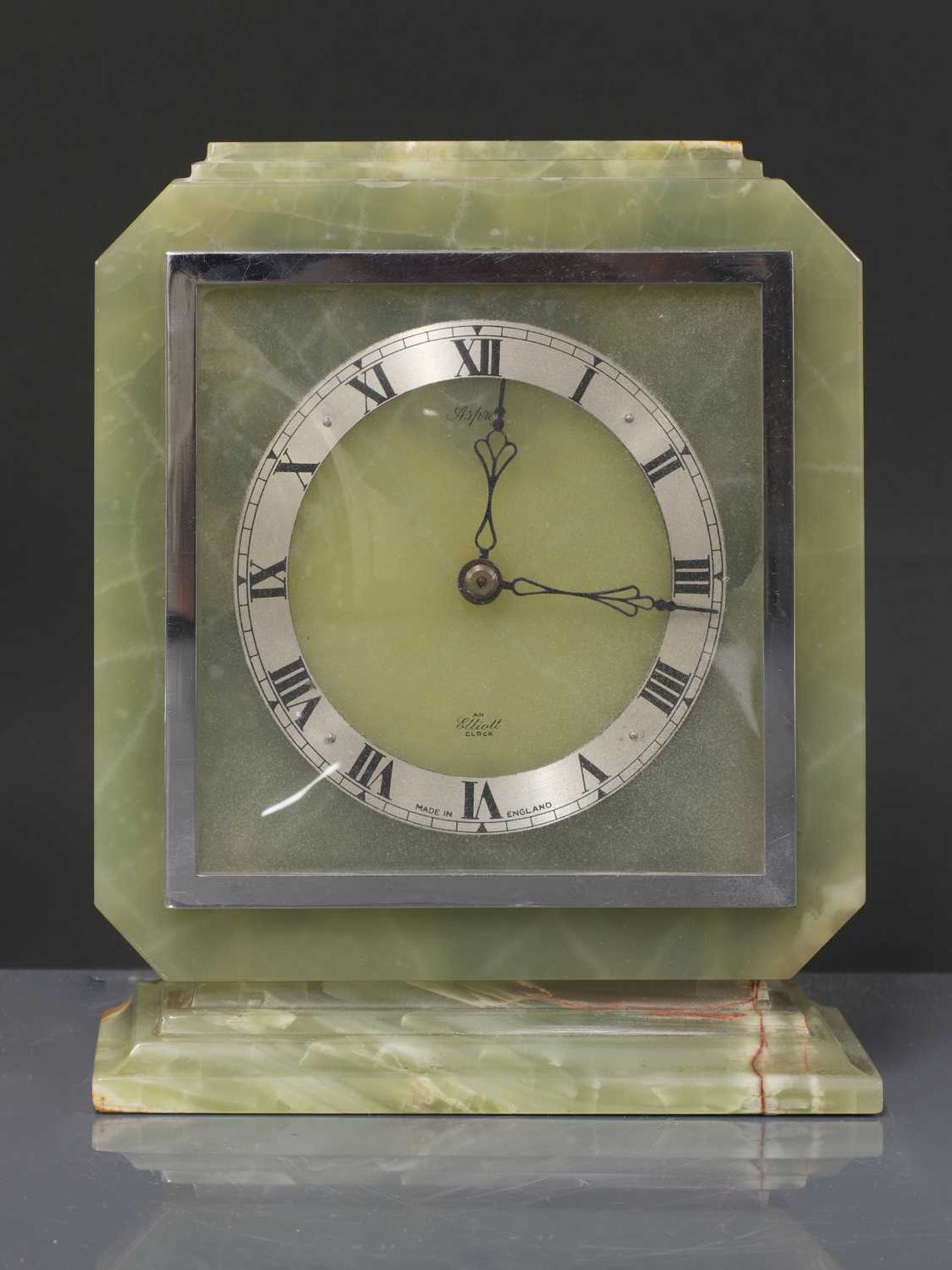 An Art Deco onyx clock,