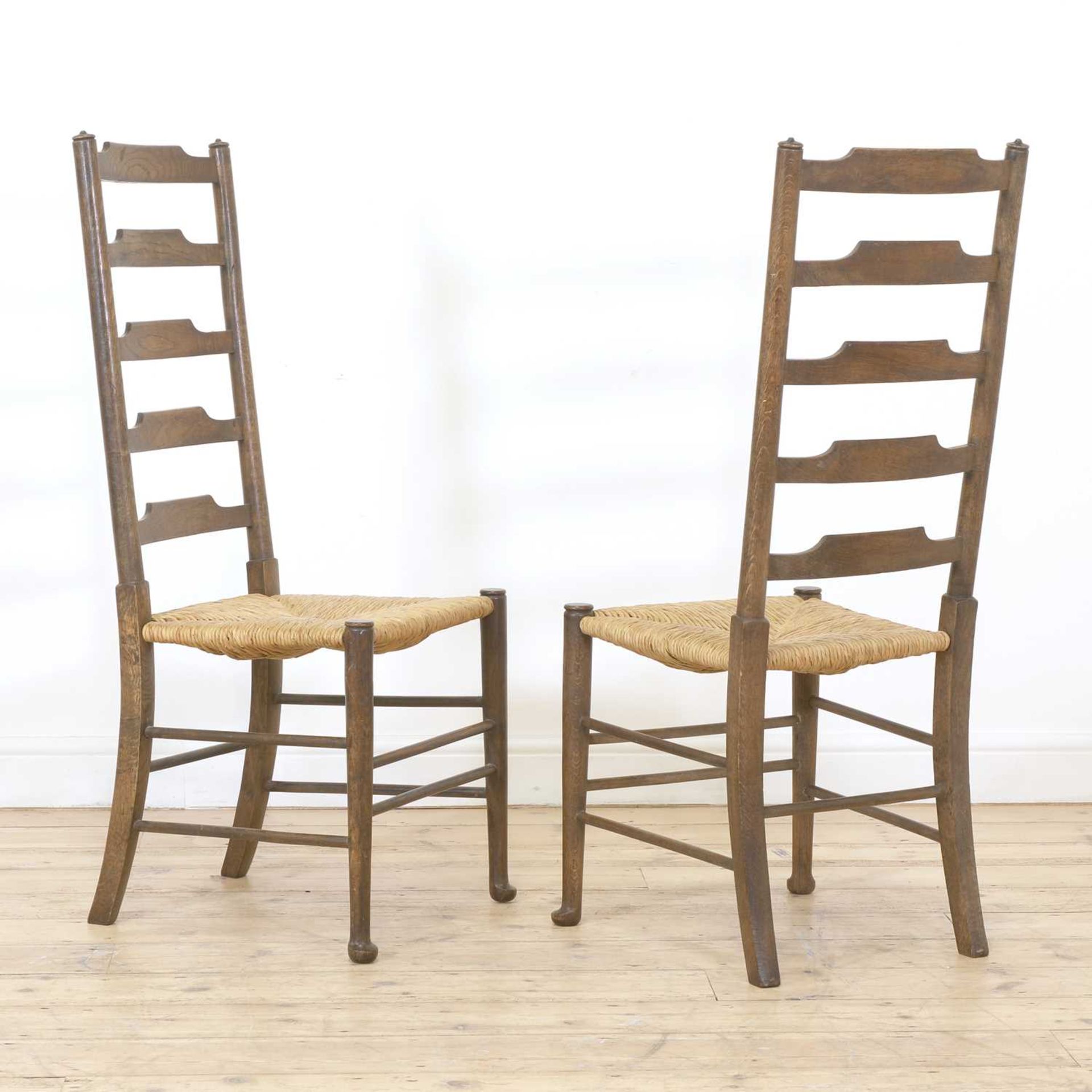 A pair of Arts and Crafts oak side chairs, - Image 5 of 5