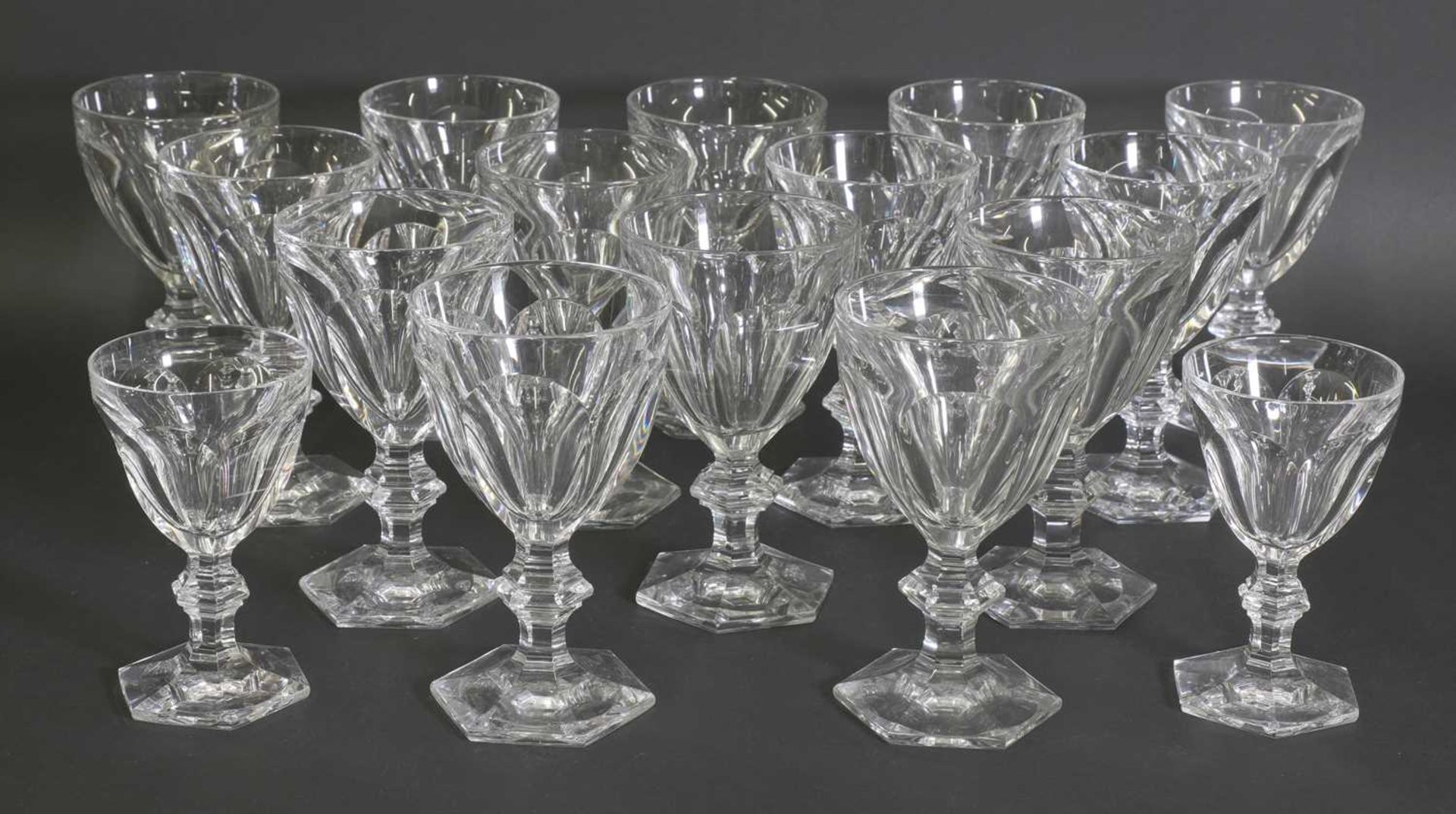 A suite of Baccarat 'Harcourt' pattern wine glasses, - Bild 2 aus 8