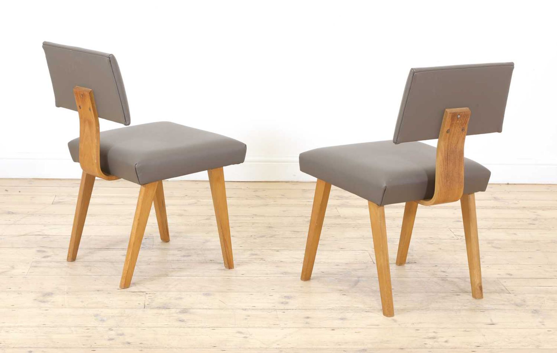 A pair of Robin Day side chairs, - Image 3 of 3