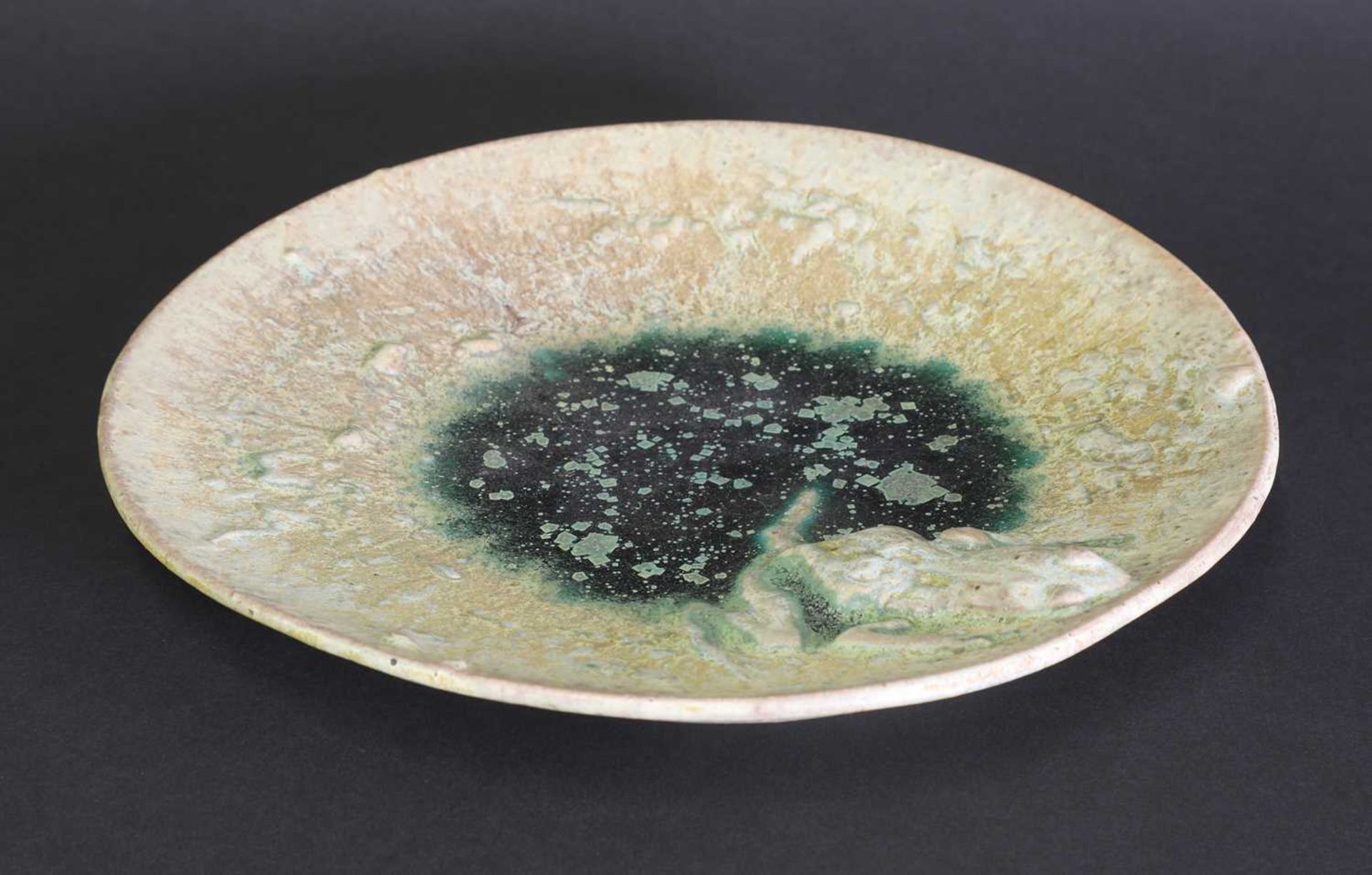 A French glazed stoneware dish, - Bild 2 aus 11