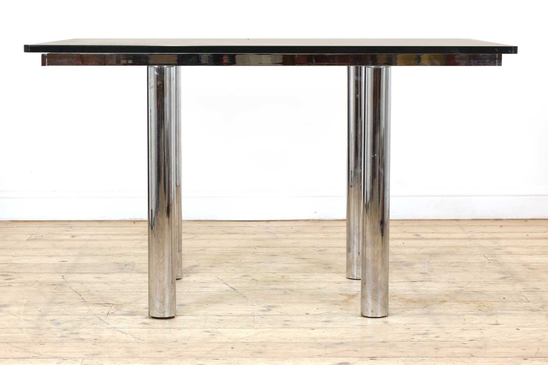 An 'Andre' dining table, - Image 2 of 4