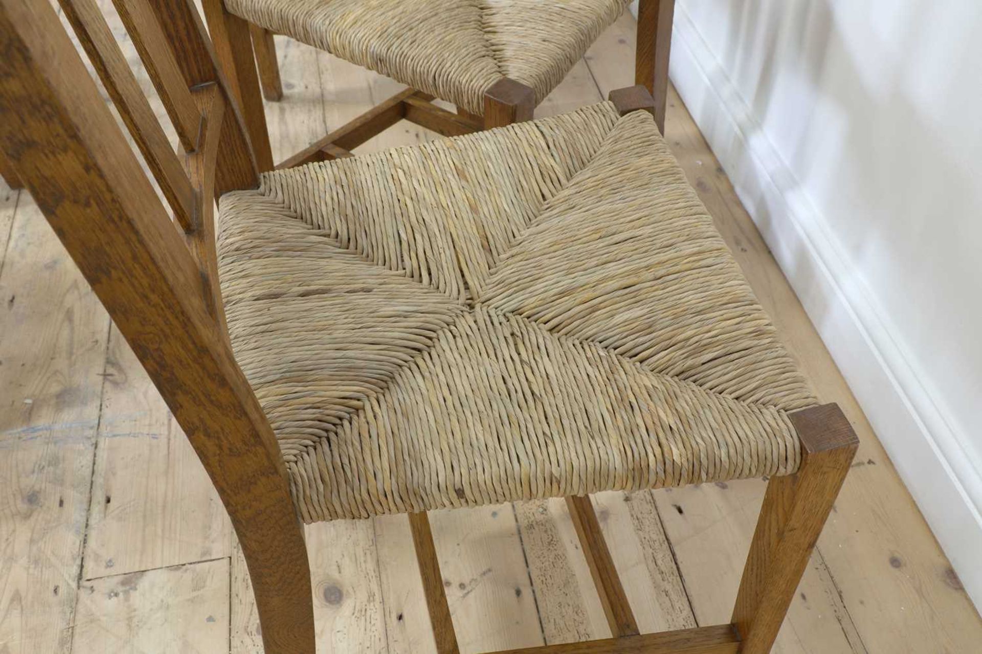 A set of six rush seat chairs and an armchair - Bild 5 aus 5