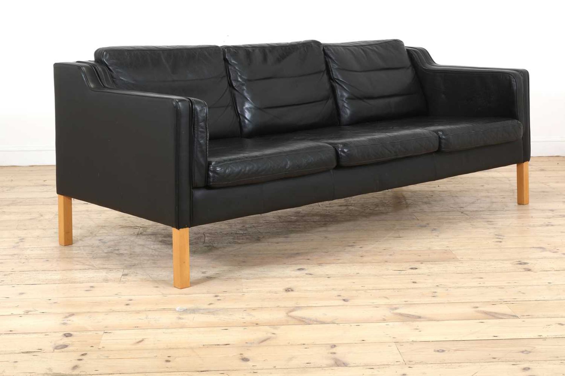 A Danish black leather three-seater settee, - Bild 2 aus 3