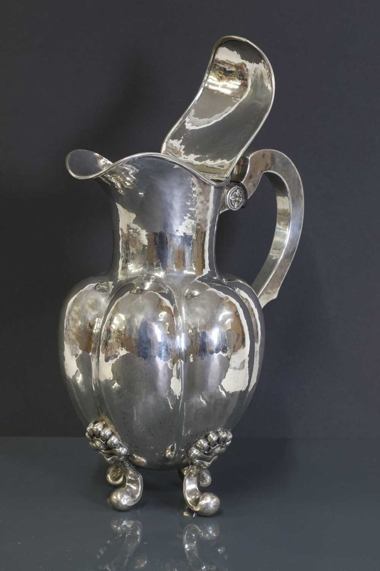 A Norwegian silver coffee pot, - Bild 3 aus 8