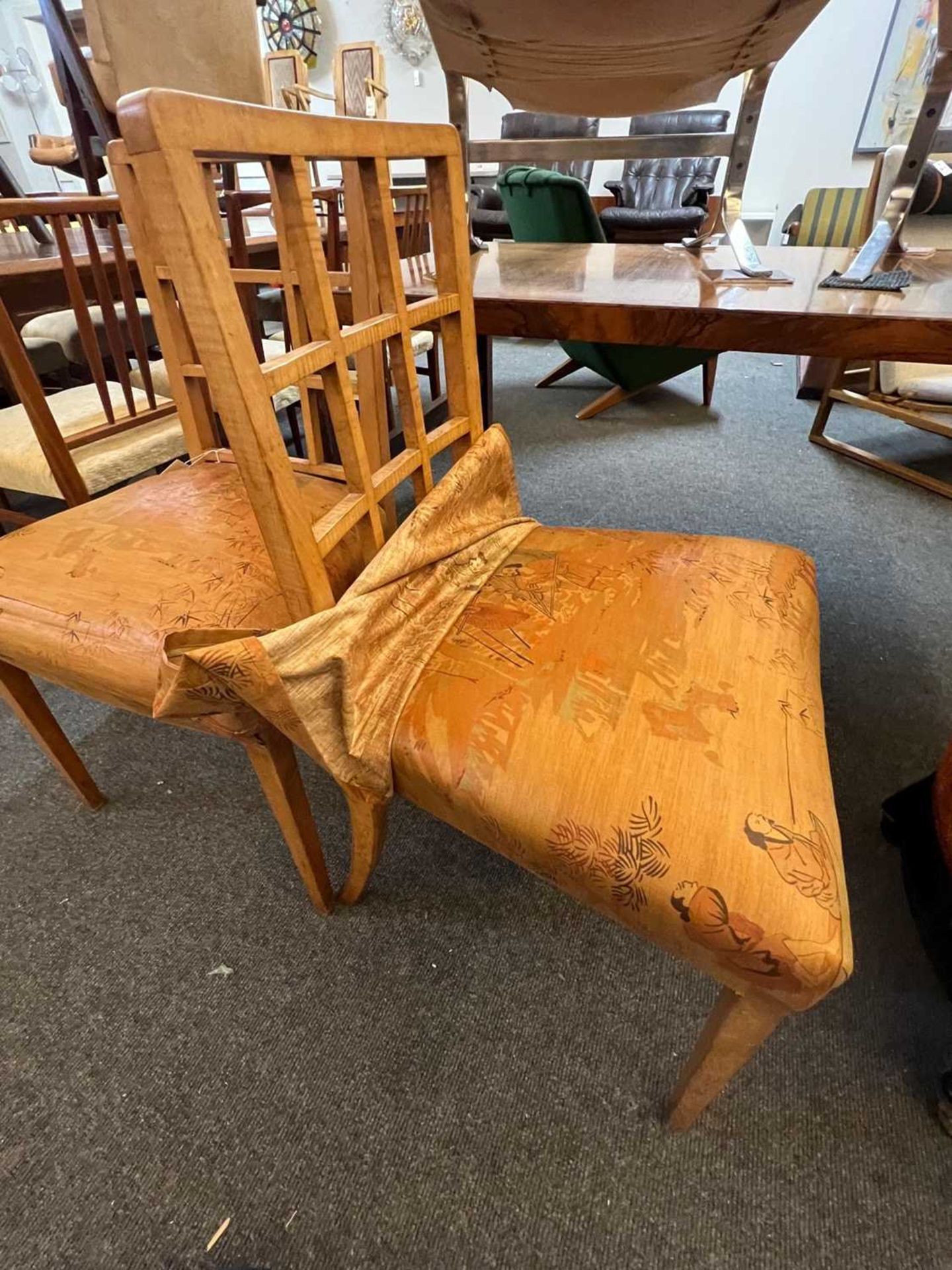 A pair of Art Deco maple chairs, - Bild 12 aus 14