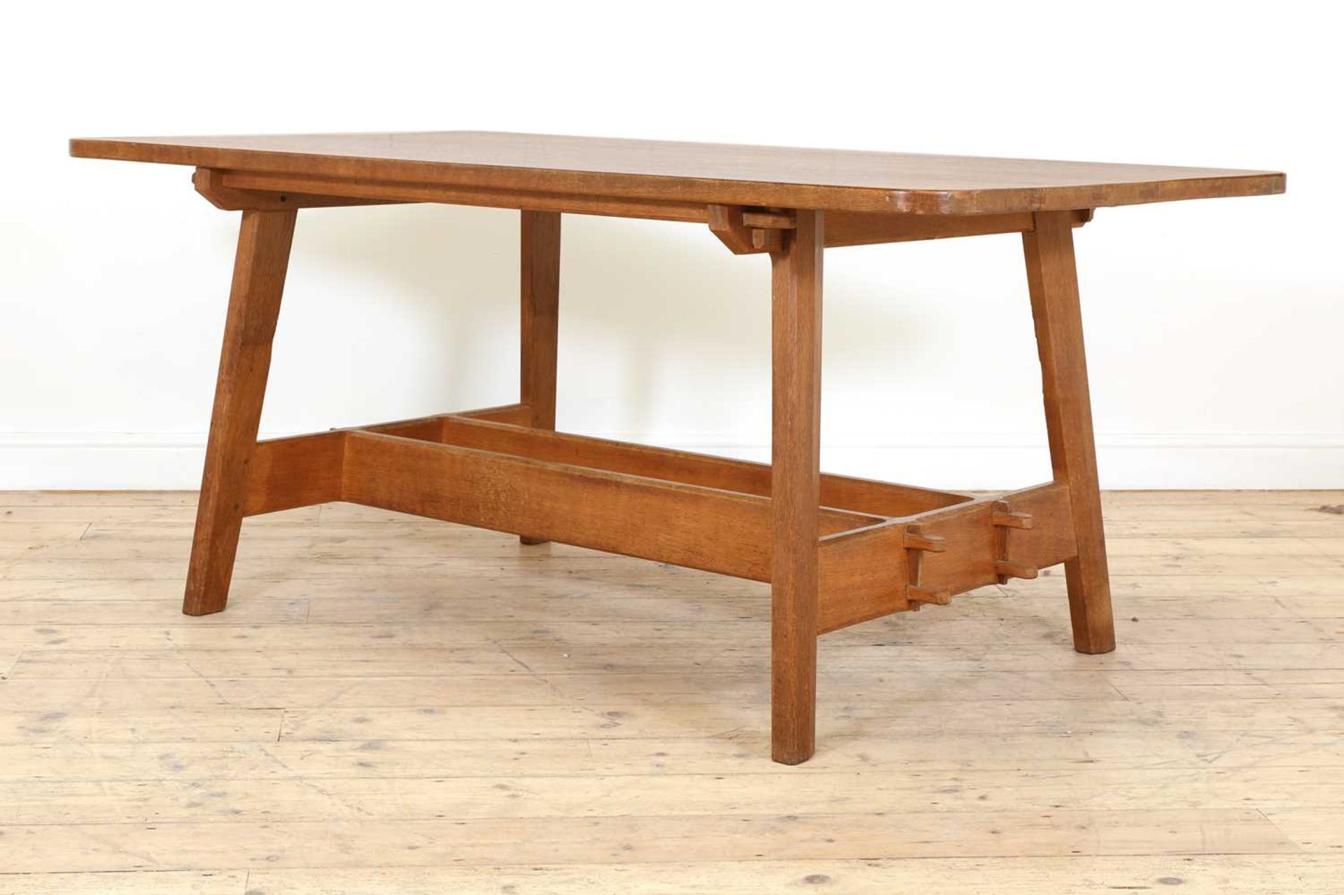 A Cotswold oak refectory table, - Bild 4 aus 6