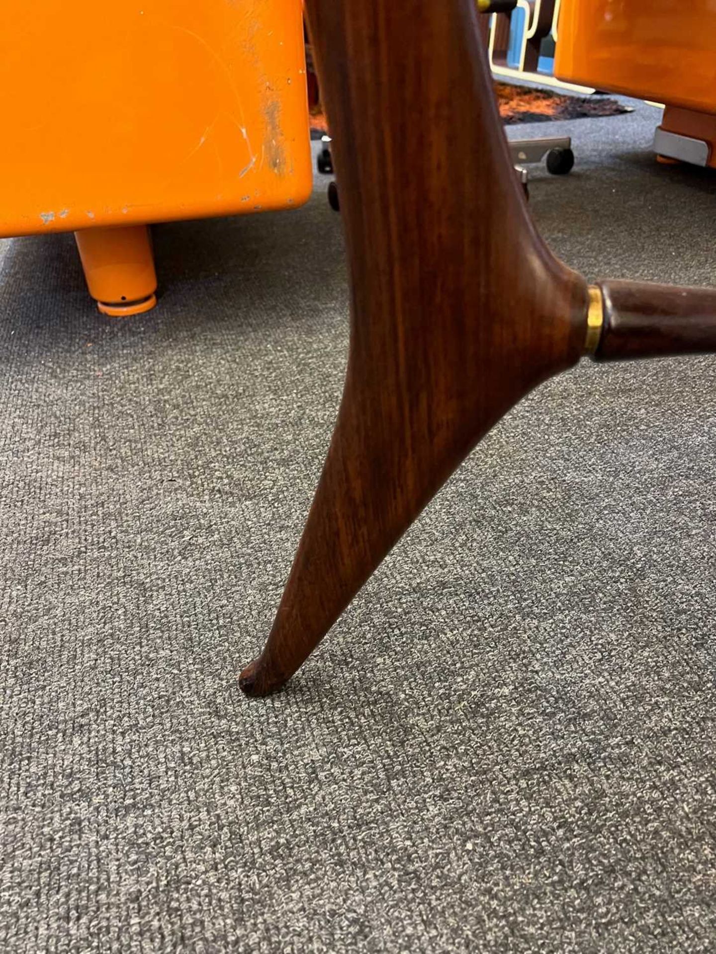 An Italian rosewood card table, - Bild 7 aus 14