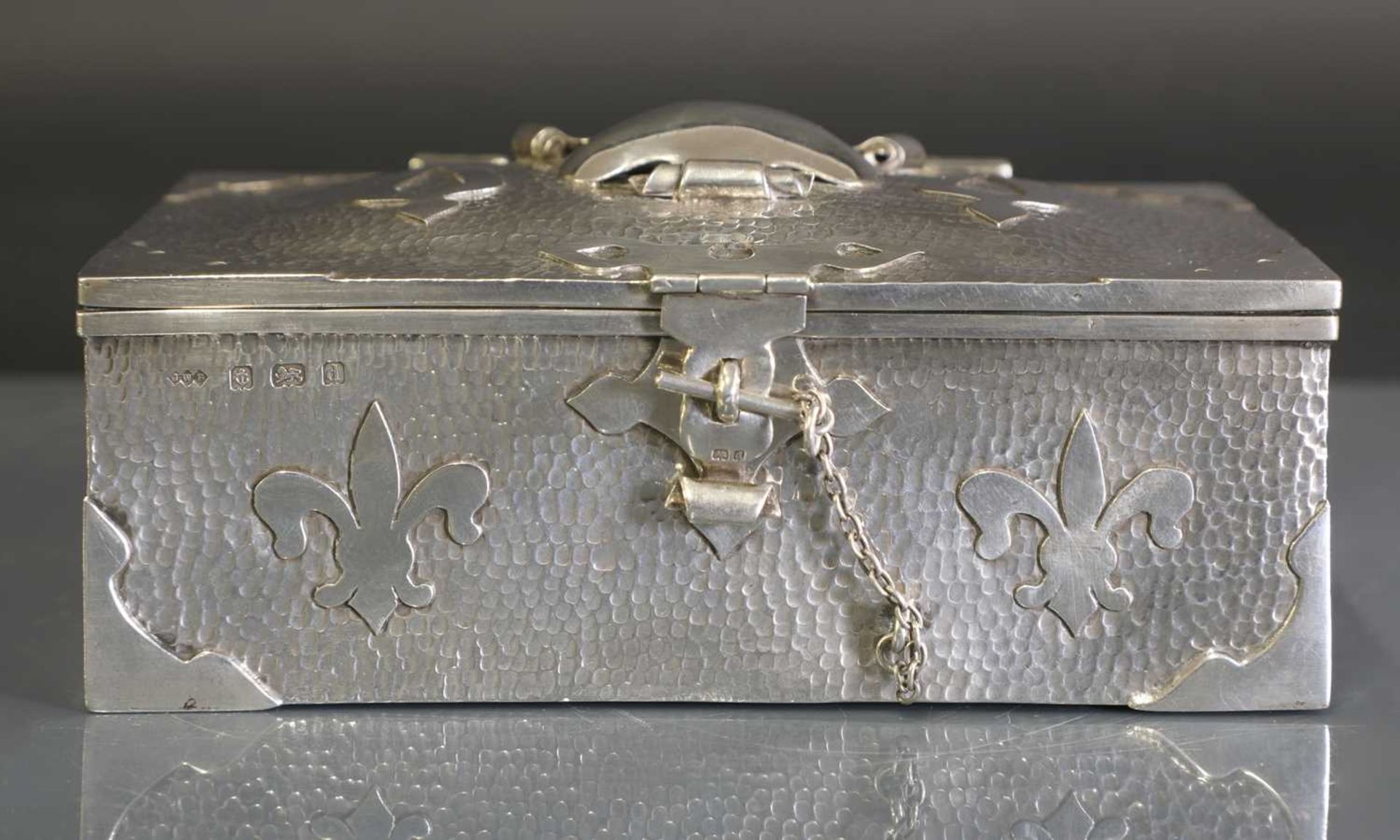 An Arts and Crafts silver casket, - Image 3 of 5