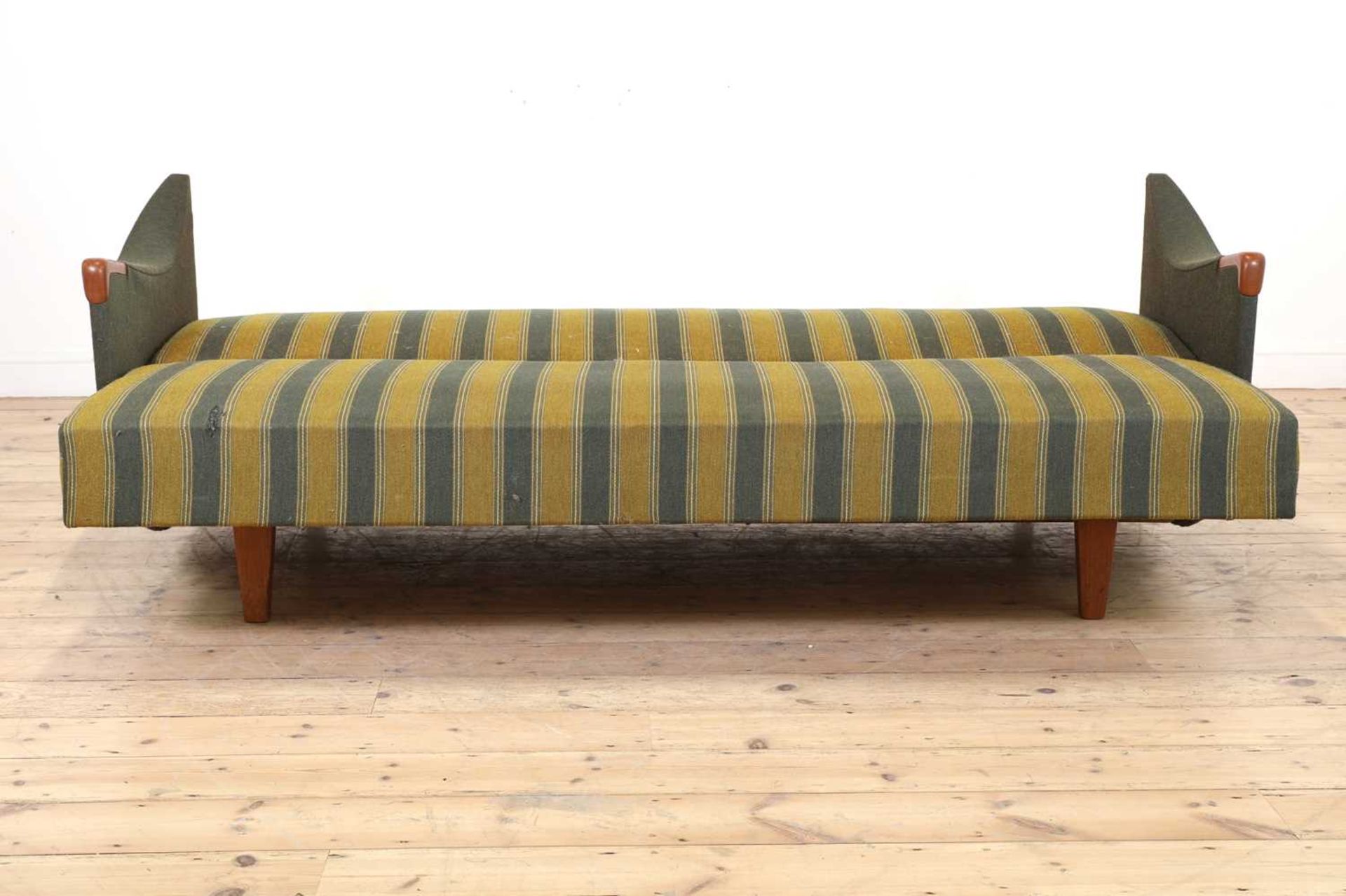 A Danish sofa bed, - Bild 4 aus 4