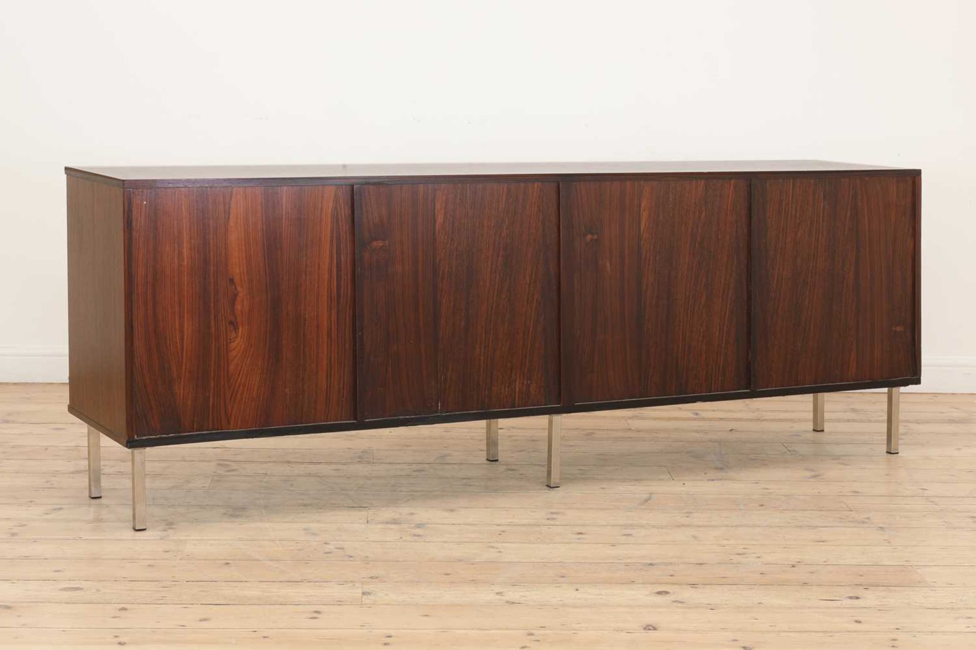 An Indian rosewood credenza, - Bild 2 aus 4