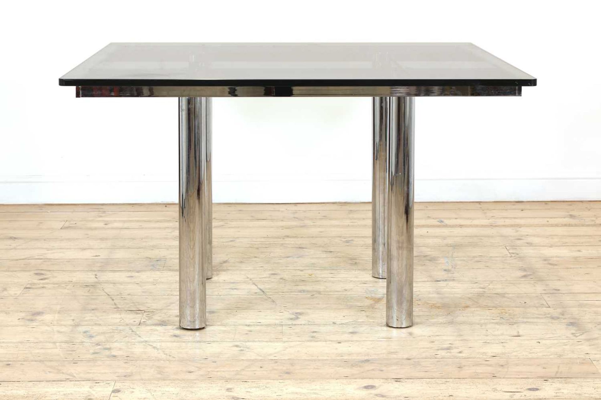 An 'Andre' dining table, - Bild 3 aus 4