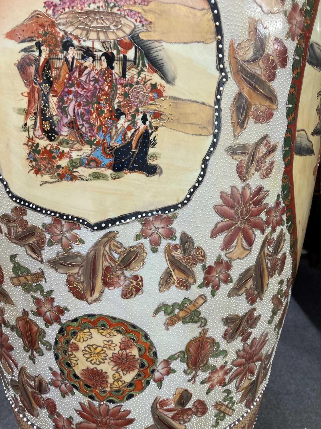 A large Japanese Satsuma ware vase, - Image 29 of 57