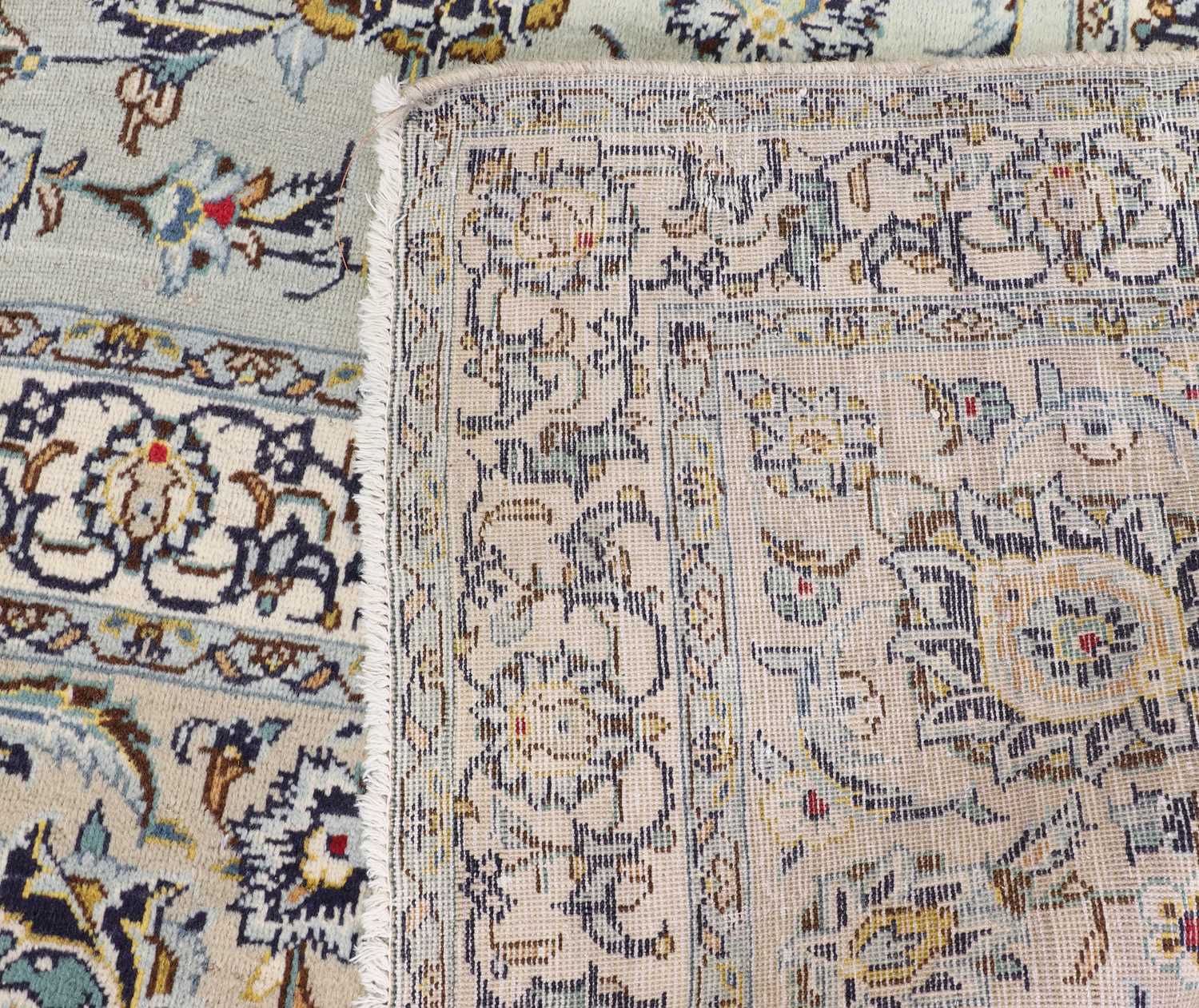 A Kashan carpet - Image 2 of 36