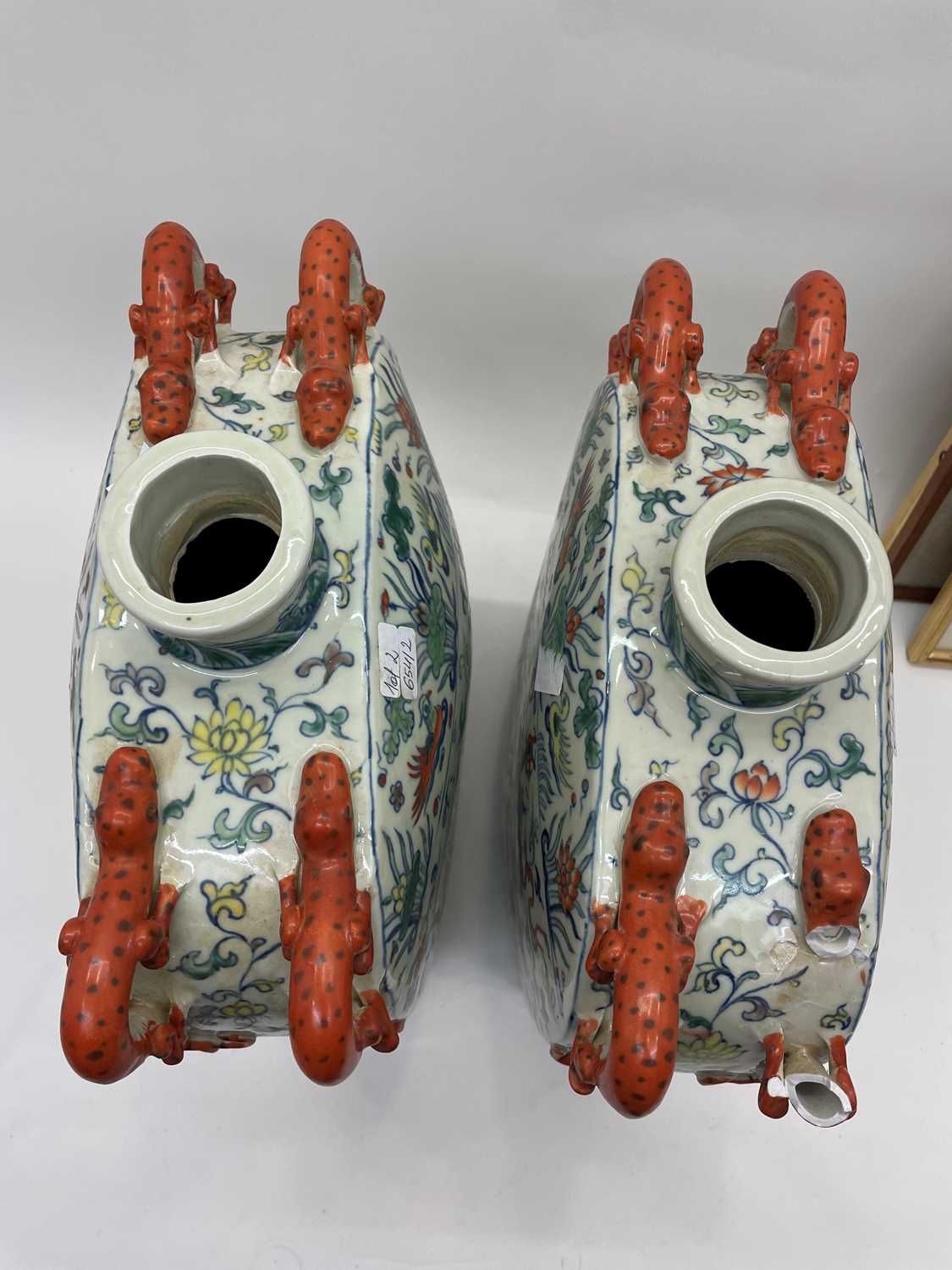 A pair of wucai moonflasks, - Image 23 of 26