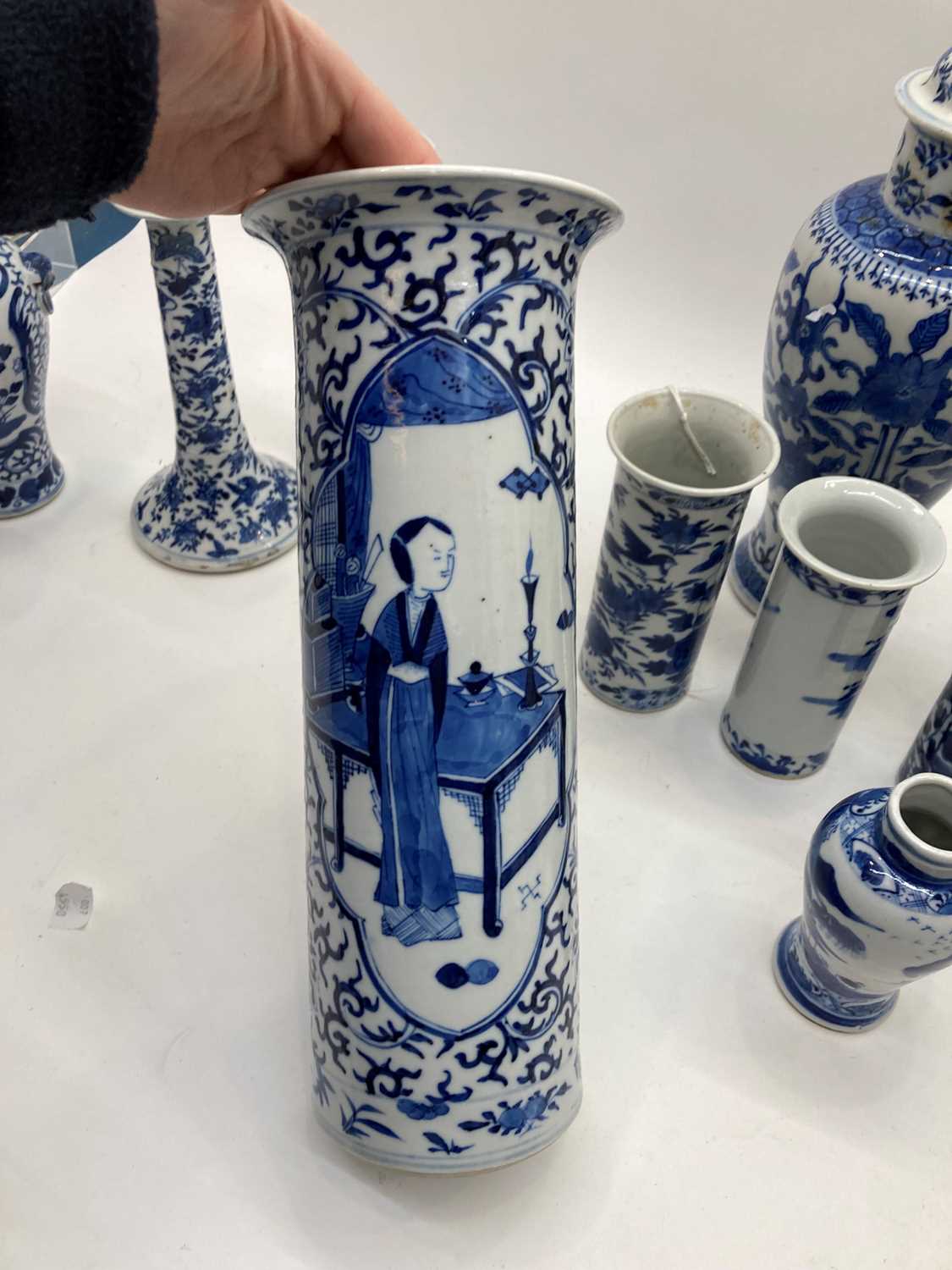 A collection of Chinese blue and white vases, - Image 9 of 47