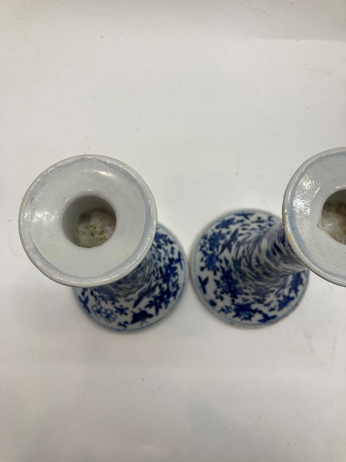 A collection of Chinese blue and white vases, - Image 34 of 47