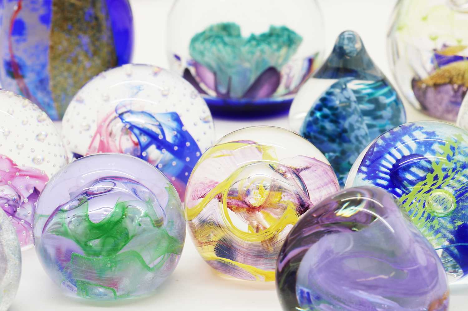 A collection of boxed Caithness glass paperweights - Image 3 of 4