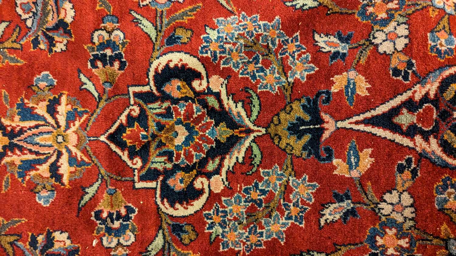 A Kashan carpet - Image 12 of 22