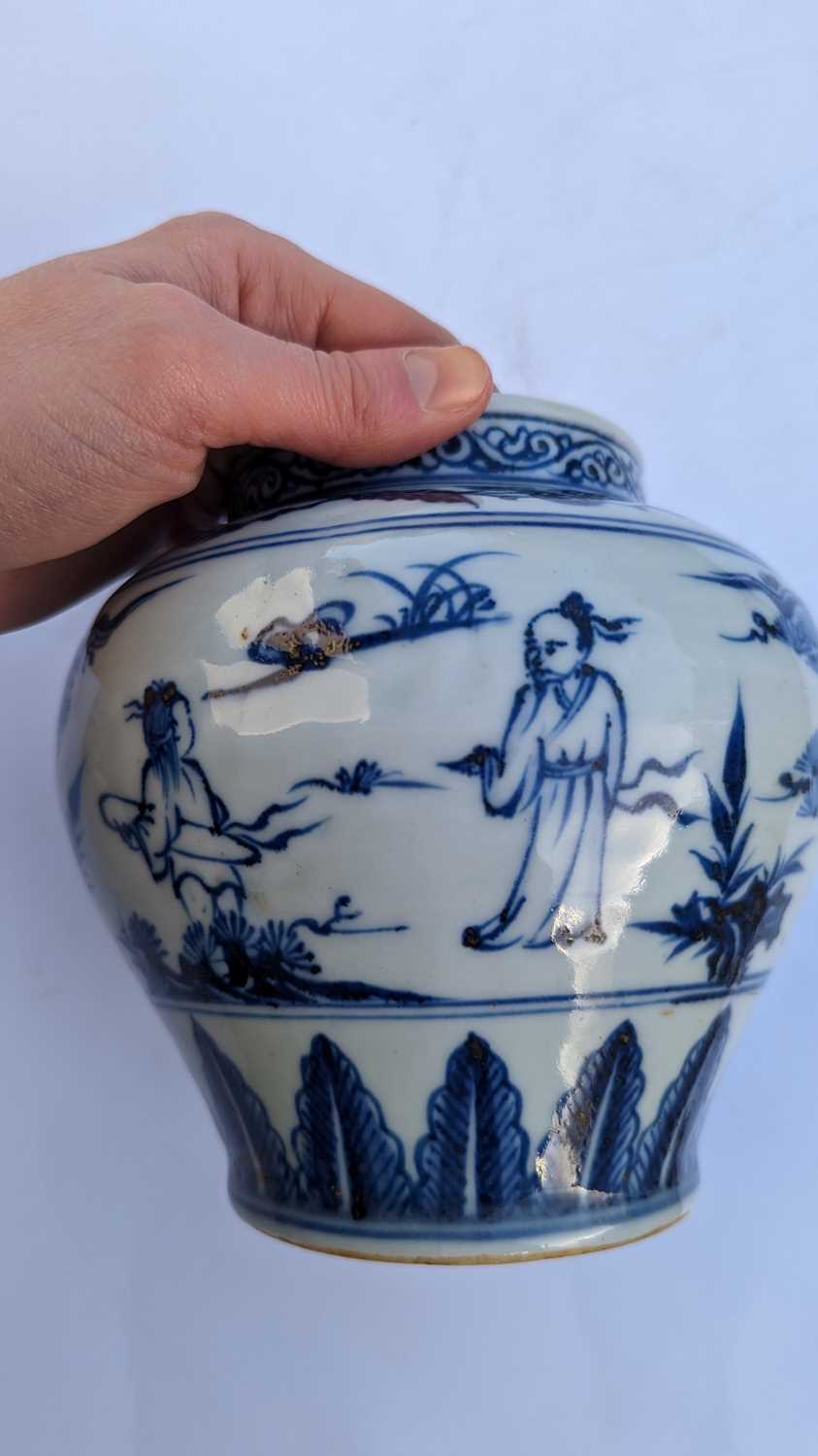 A collection of Chinese blue and white jars, - Image 38 of 46