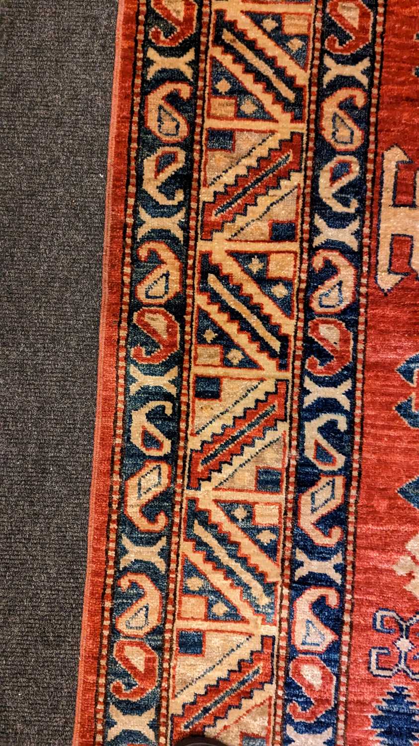 A Kazak rug - Image 17 of 19