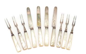 A set of twelve George IV silver fruit knives,