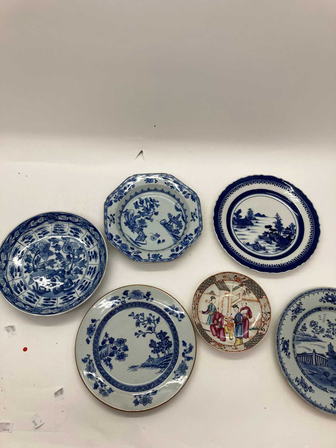 A collection of Chinese export porcelain, - Image 17 of 29