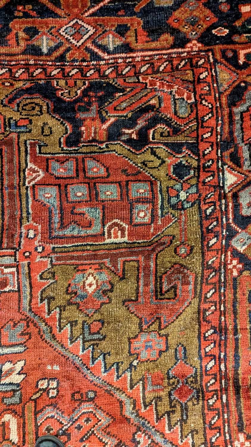 A Heriz carpet - Image 16 of 26