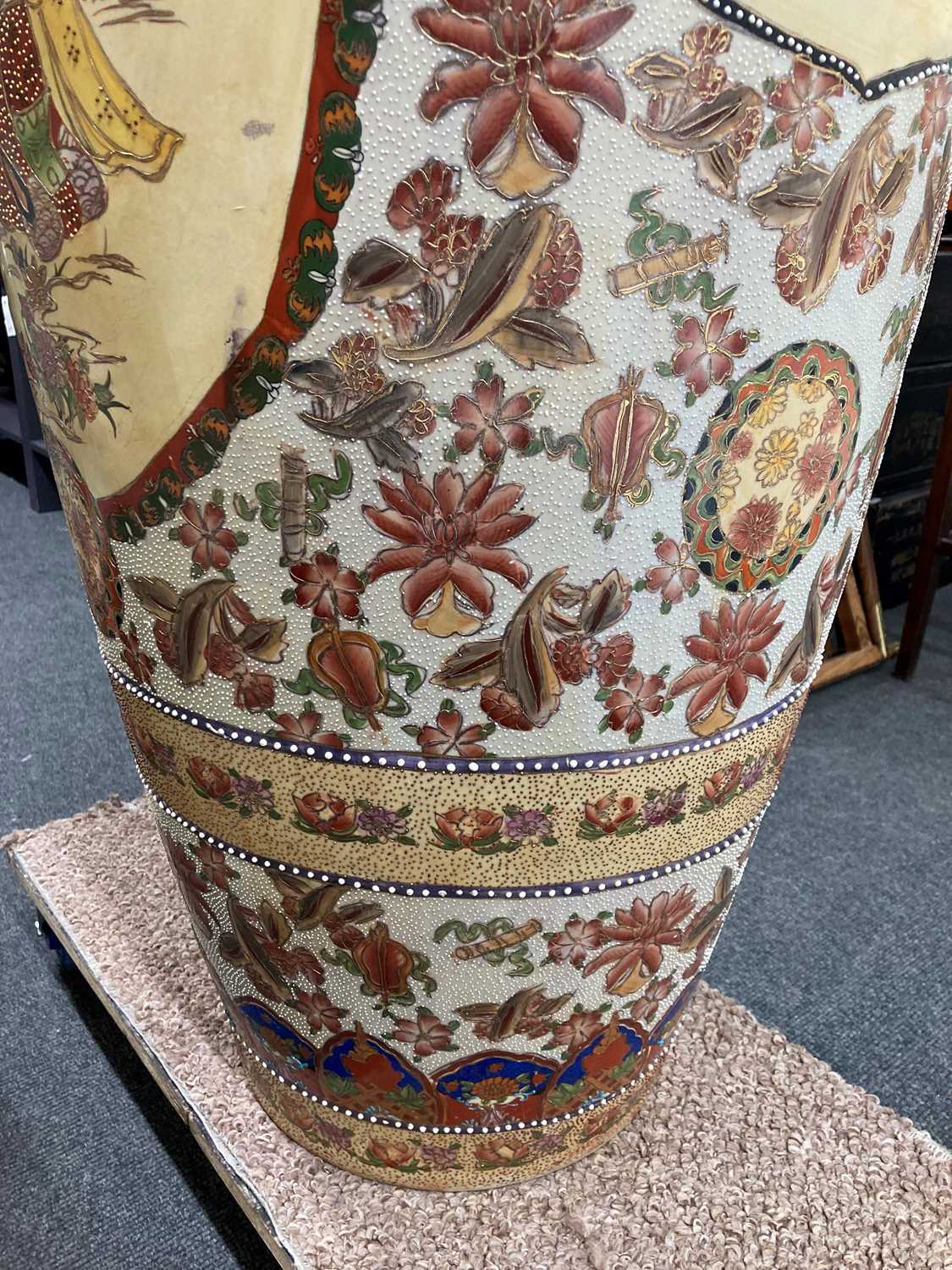 A large Japanese Satsuma ware vase, - Image 25 of 57