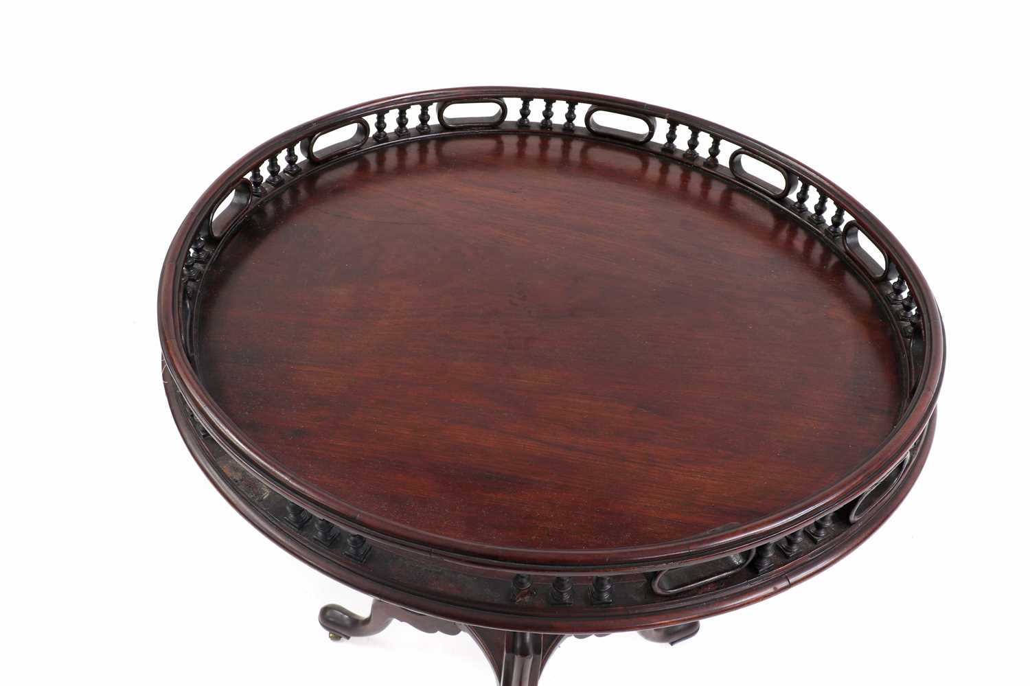 A George II style mahogany tripod table - Image 3 of 11