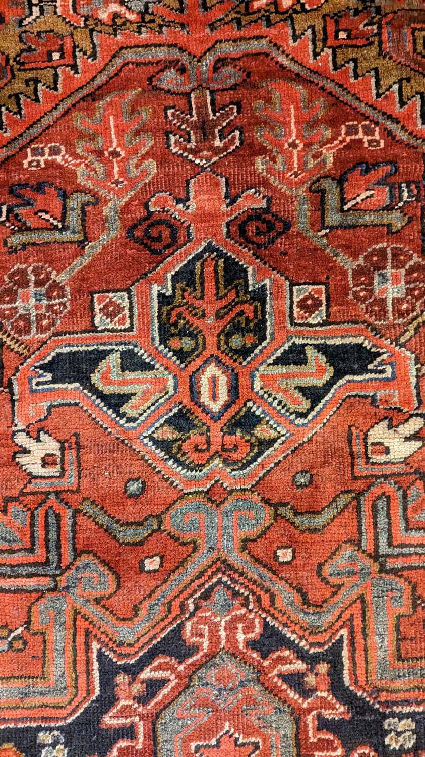 A Heriz carpet - Image 18 of 26