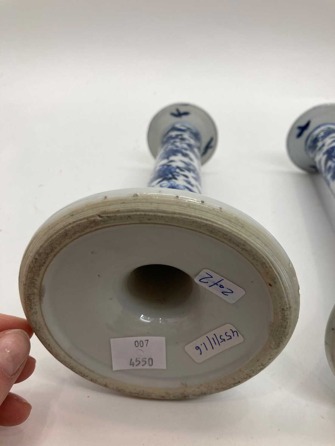 A collection of Chinese blue and white vases, - Image 23 of 47