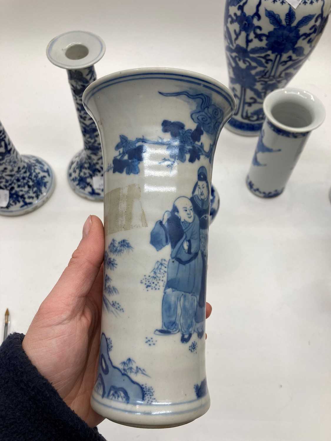 A collection of Chinese blue and white vases, - Image 27 of 47