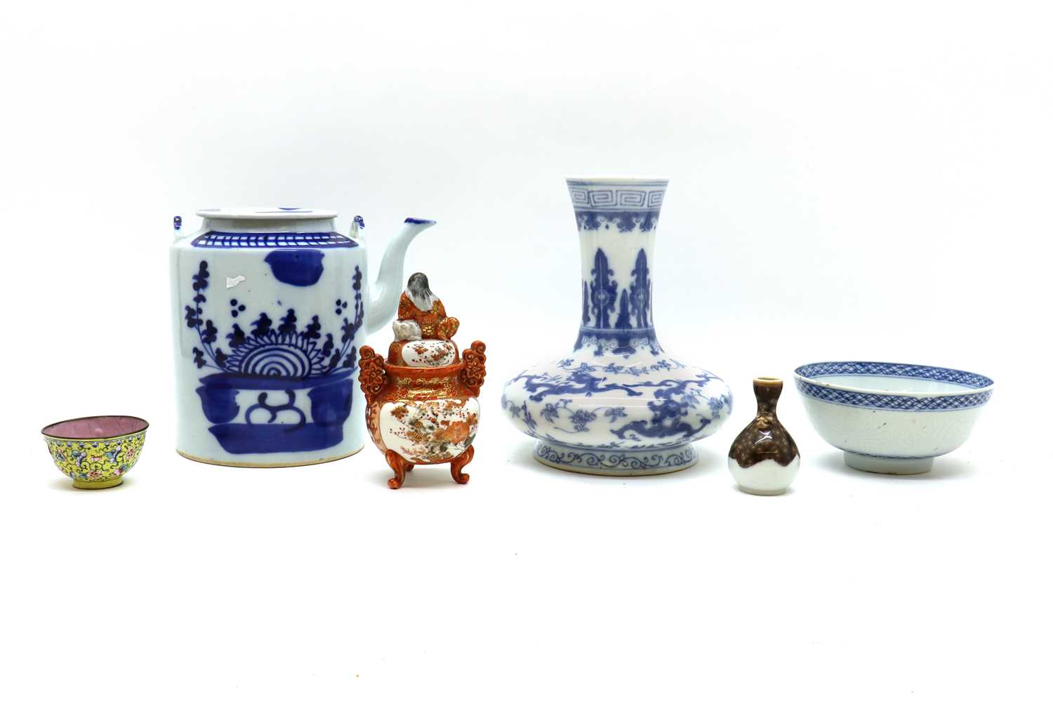 A group of Chinese and Japanese miscellaneous, - Image 2 of 34