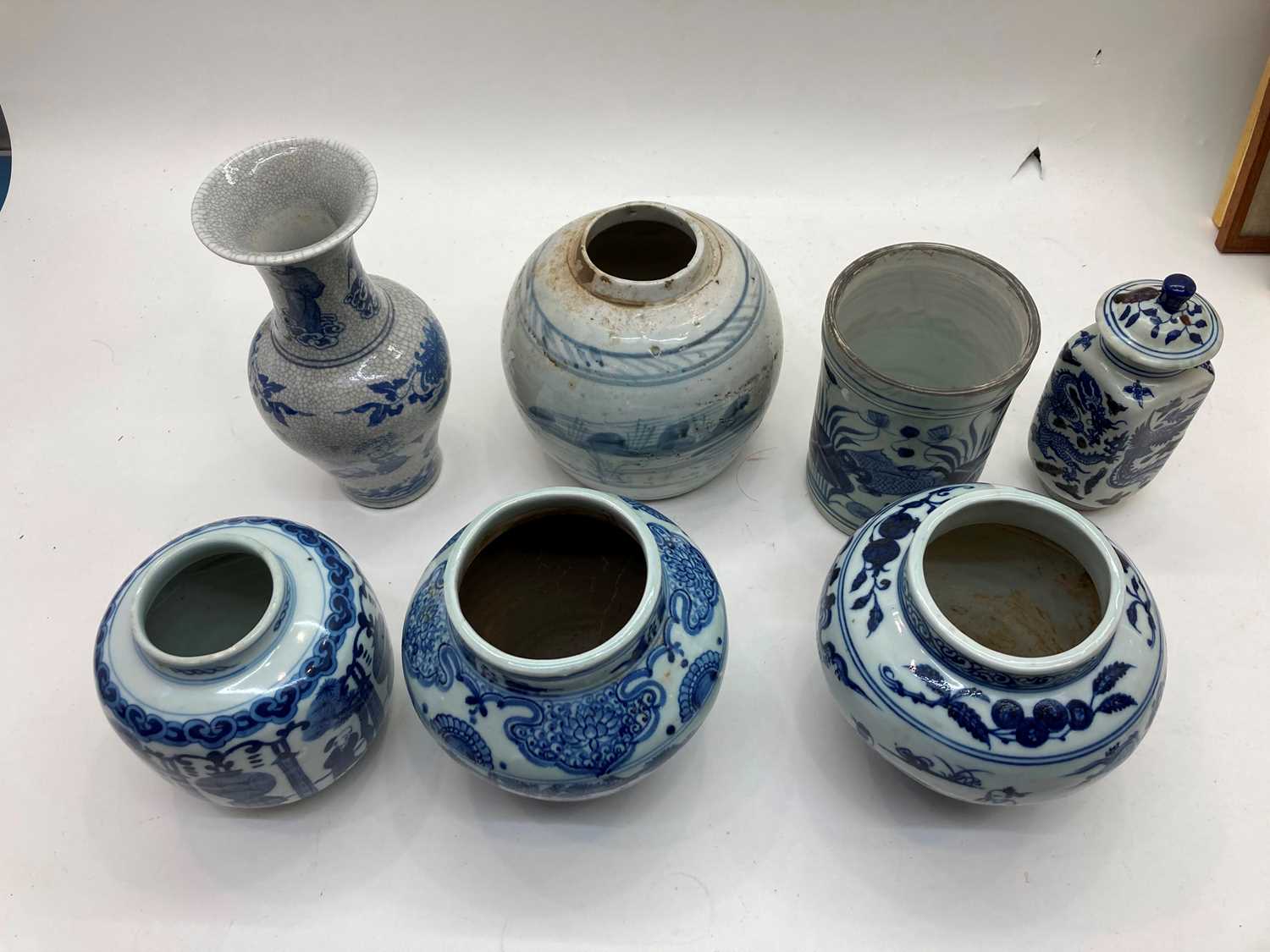 A collection of Chinese blue and white jars, - Image 4 of 46